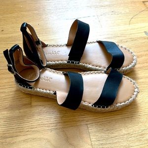 Splendid Real leather strap sandals Brand New